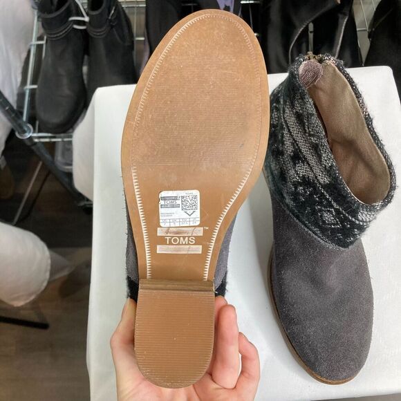 TOMS’ Women's Gray Leila Aztec Ankle Booties Size 7 Chunky Heel Tassels Western - Picture 4 of 12